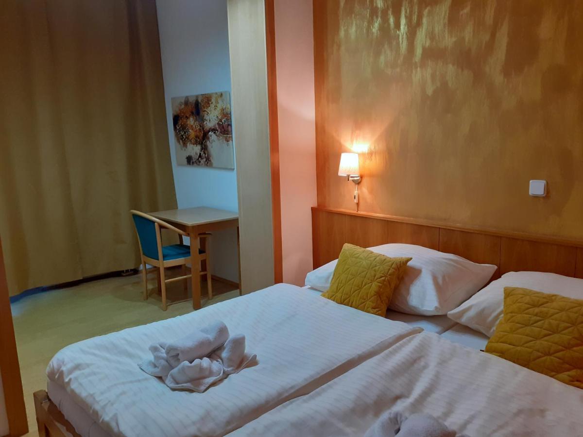 Hotel Gold Терхова Екстер'єр фото